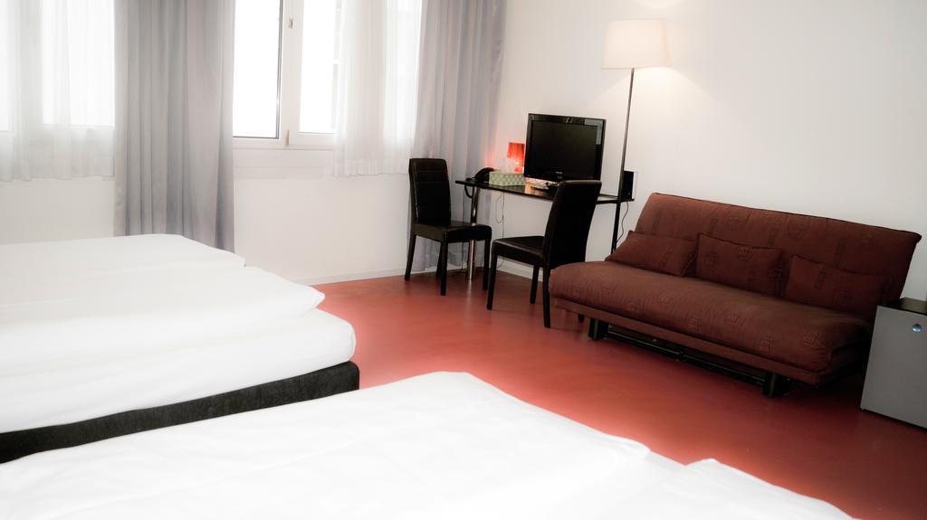Hotel Hillinger Wien Rum bild